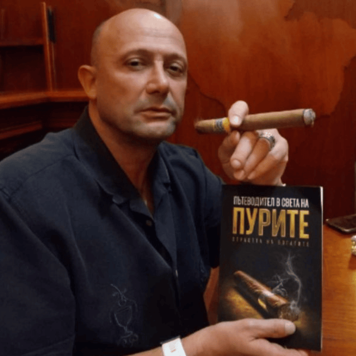 Review by Георги Димитров - Българинът, който танцува като кубинец